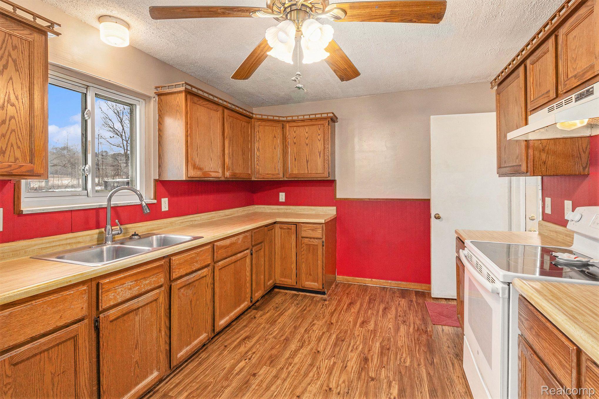 1726 Peavy Road Howell, MI 48843 - Photo 11 of 43 Gallery Image 11