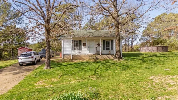 $139,900 | 210 Westwood Circle, Selmer, TN 38375