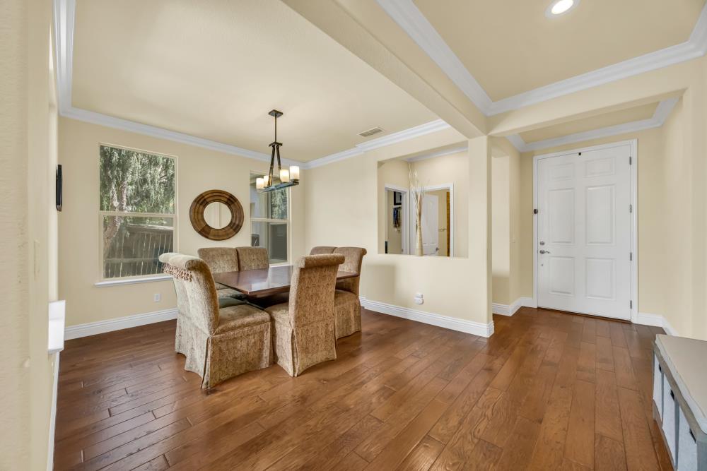 1046 Smith Way Folsom, CA 95630 - Photo 11 of 70