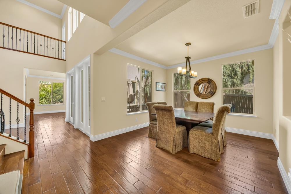 1046 Smith Way Folsom, CA 95630 - Photo 12 of 70