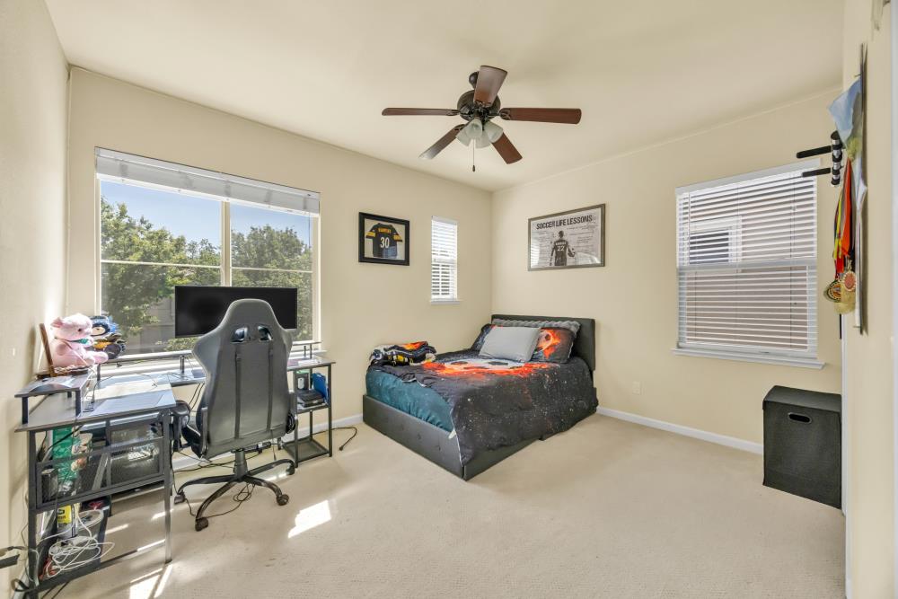 1046 Smith Way Folsom, CA 95630 - Photo 19 of 70