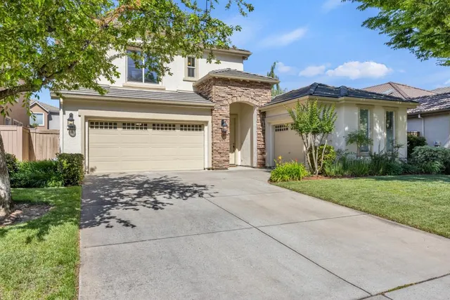 $935,000 | 1046 Smith Way, Folsom, CA 95630