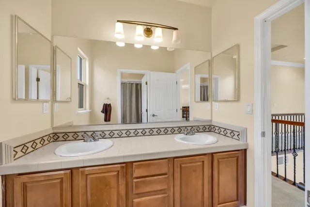 $935,000 | 1046 Smith Way, Folsom, CA 95630