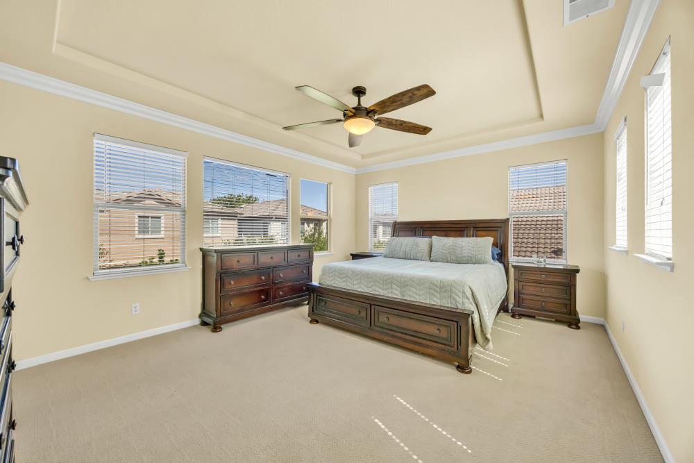 1046 Smith Way Folsom, CA 95630 - Photo 25 of 70