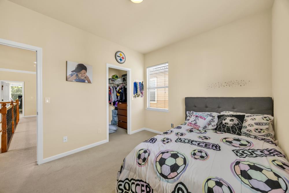 1046 Smith Way Folsom, CA 95630 - Photo 32 of 70