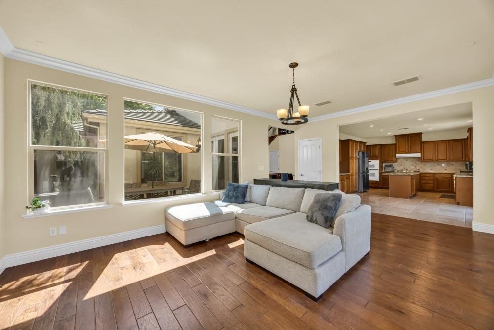 1046 Smith Way Folsom, CA 95630 - Photo 41 of 70