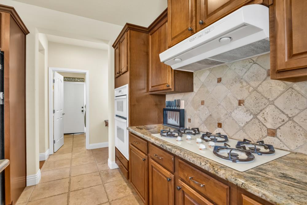 1046 Smith Way Folsom, CA 95630 - Photo 48 of 70