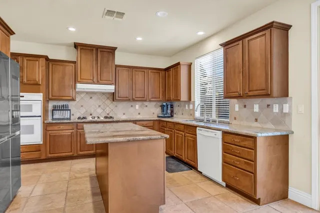 $935,000 | 1046 Smith Way, Folsom, CA 95630