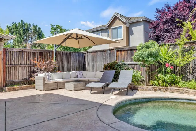 $935,000 | 1046 Smith Way, Folsom, CA 95630