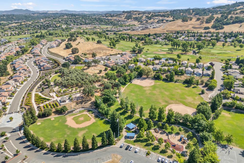 1046 Smith Way Folsom, CA 95630 - Photo 68 of 70