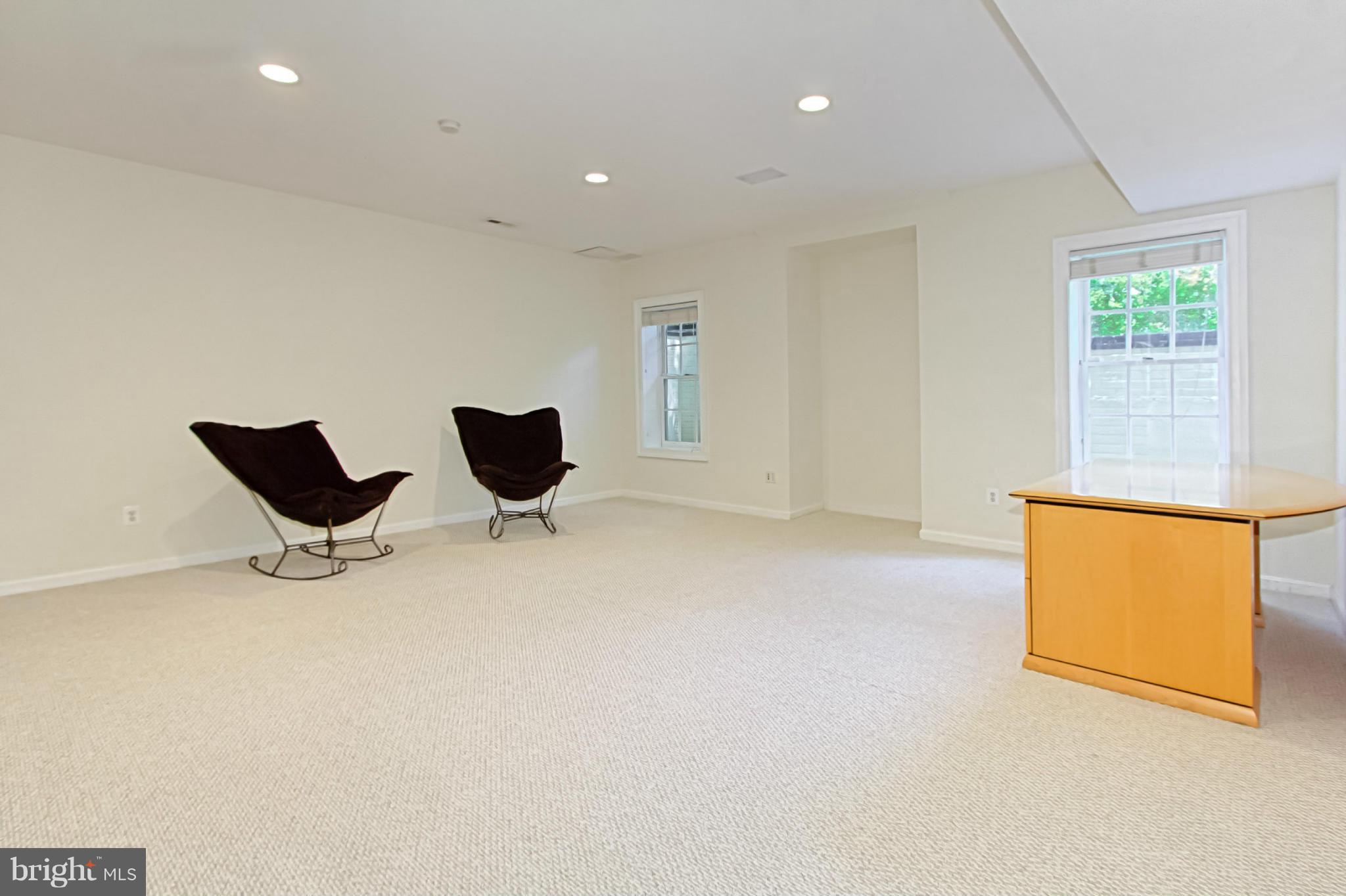 5105 Little Falls Road Arlington, VA 22207 - Photo 22 of 30 Huge Rec Room 21 x 19
