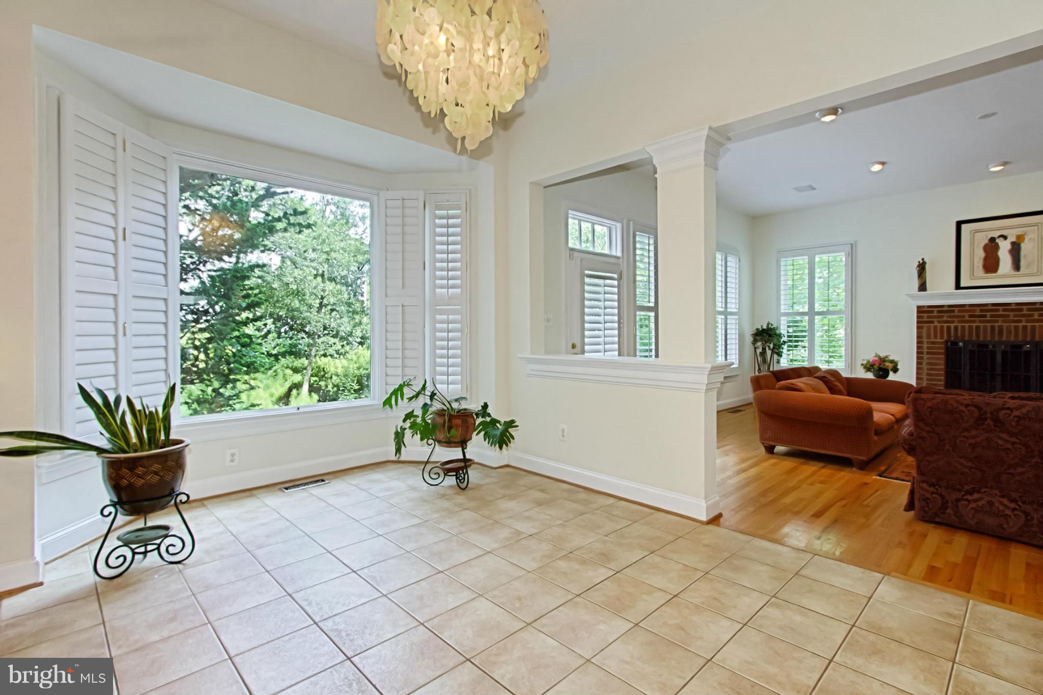 5105 Little Falls Road Arlington, VA 22207 - Photo 8 of 30 Light-Filled Breakfast Area