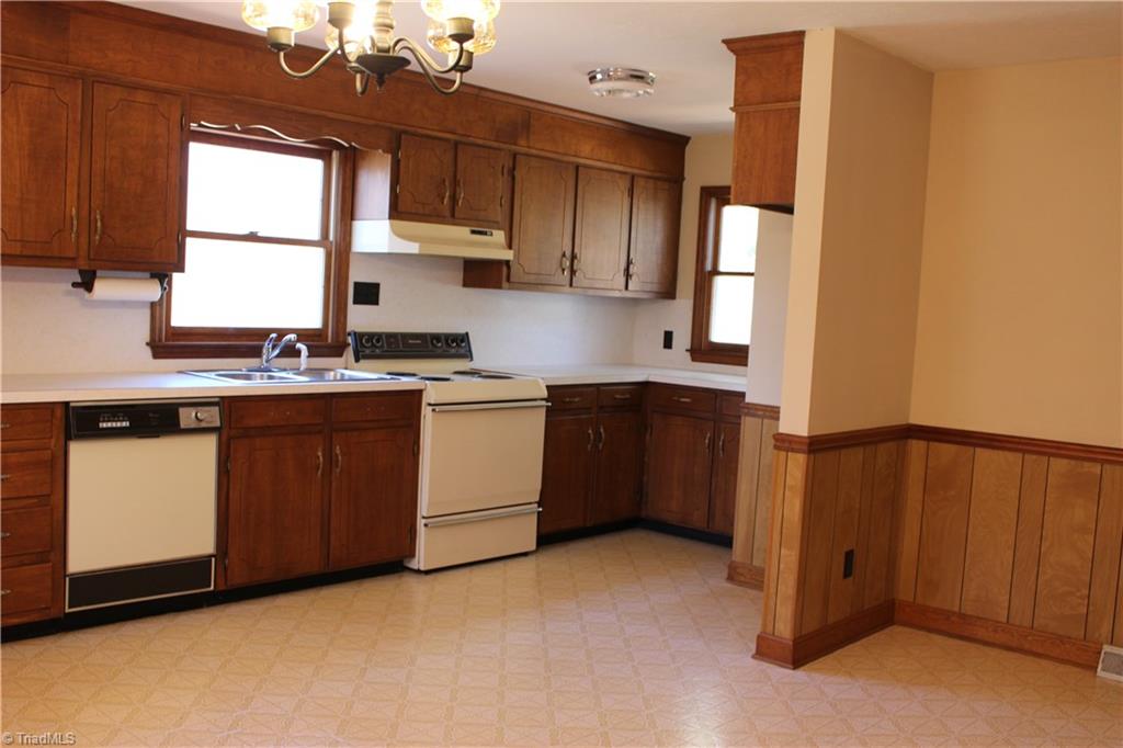 2485 Wards Gap Road Mount Airy, NC 27030 - Photo 12 of 14 Gallery Image 12