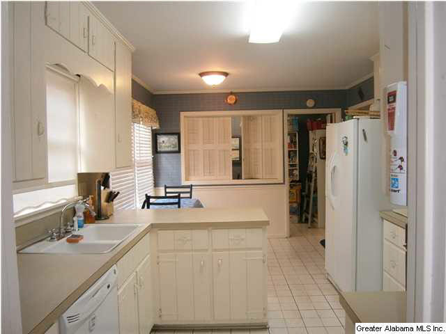 1333 Swallow Lane Birmingham, AL 35213 - Photo 5 of 17