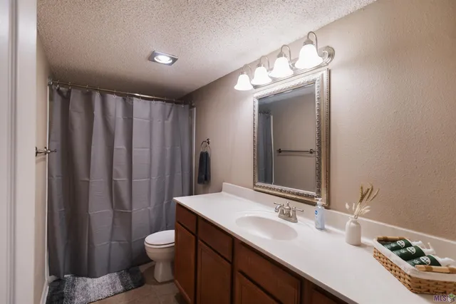 $115,000 | 8155 Jefferson Highway, Unit 307, Baton Rouge, LA 70809