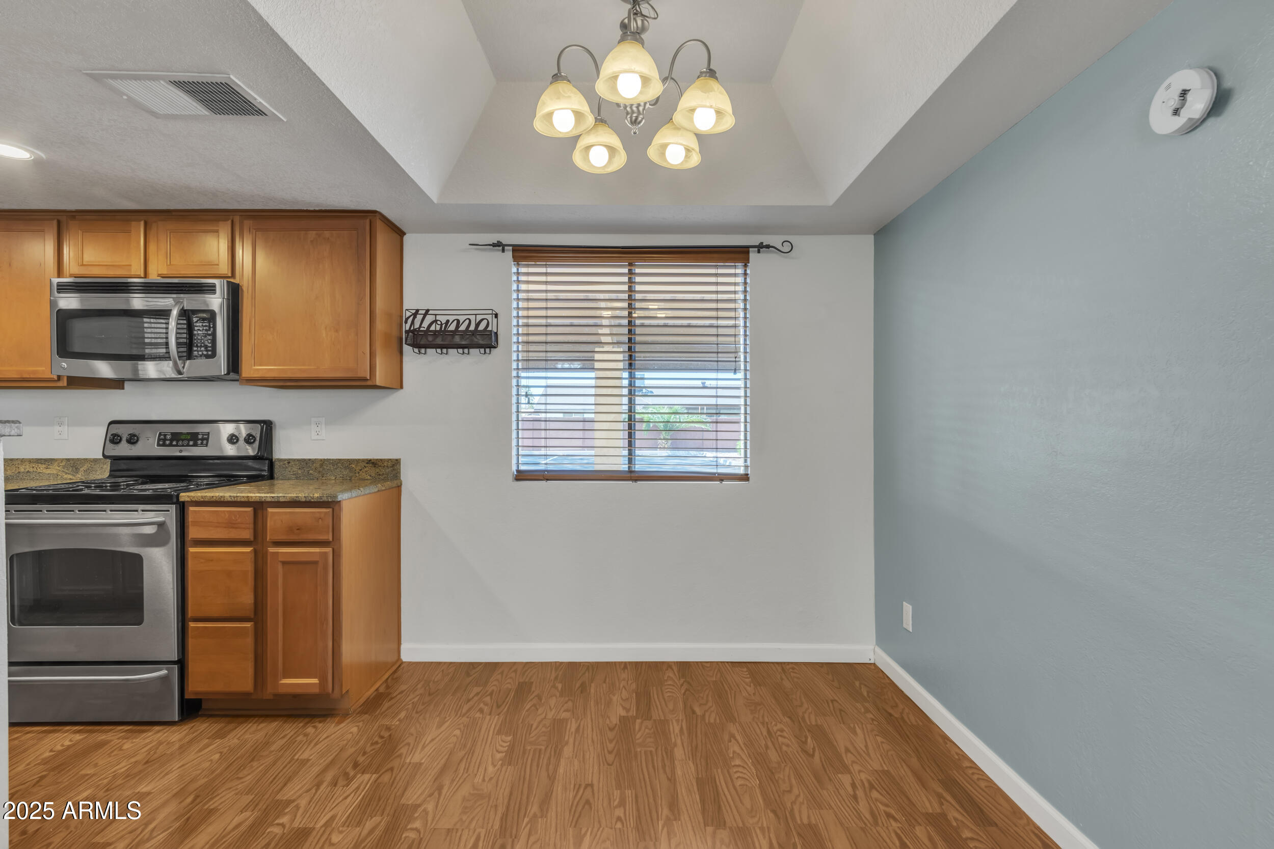 1125 East Broadway Road, Unit 122 Tempe, AZ 85282 - Photo 15 of 27 Dining