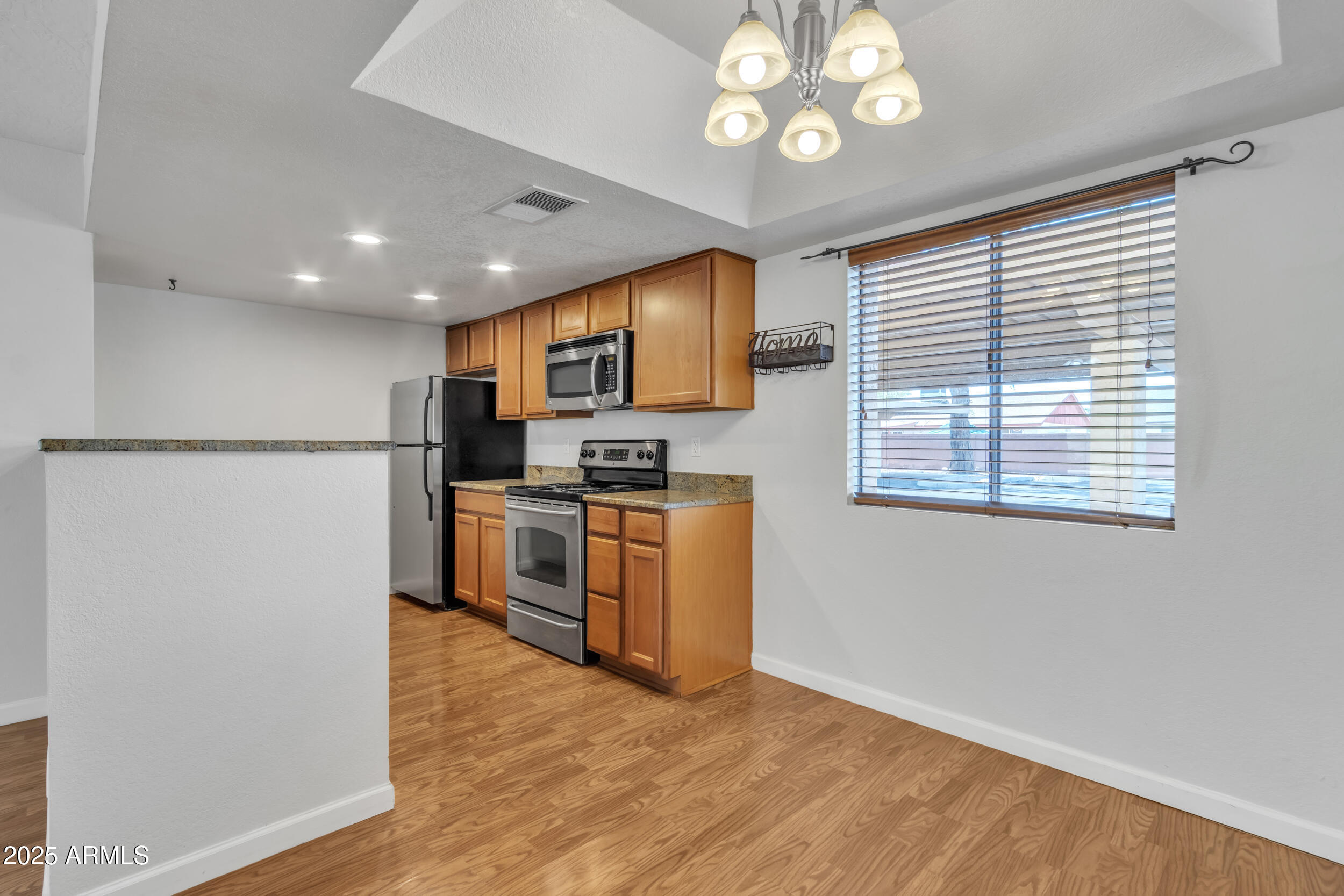 1125 East Broadway Road, Unit 122 Tempe, AZ 85282 - Photo 3 of 27 Dining