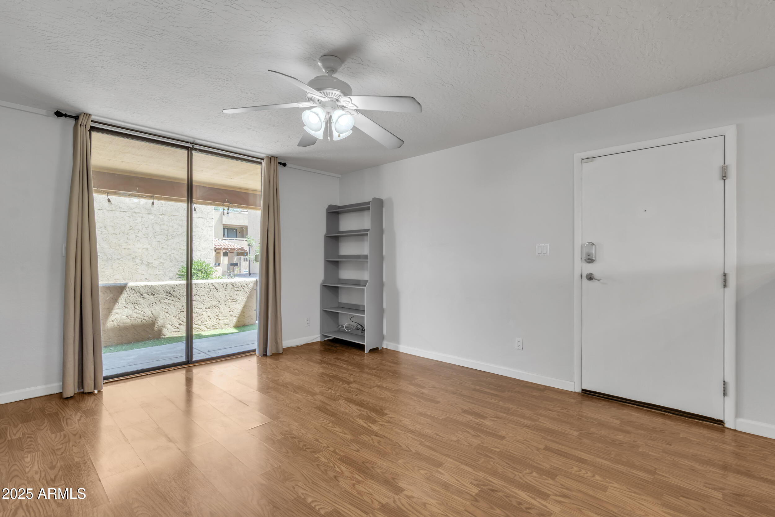 1125 East Broadway Road, Unit 122 Tempe, AZ 85282 - Photo 7 of 27 Great Room