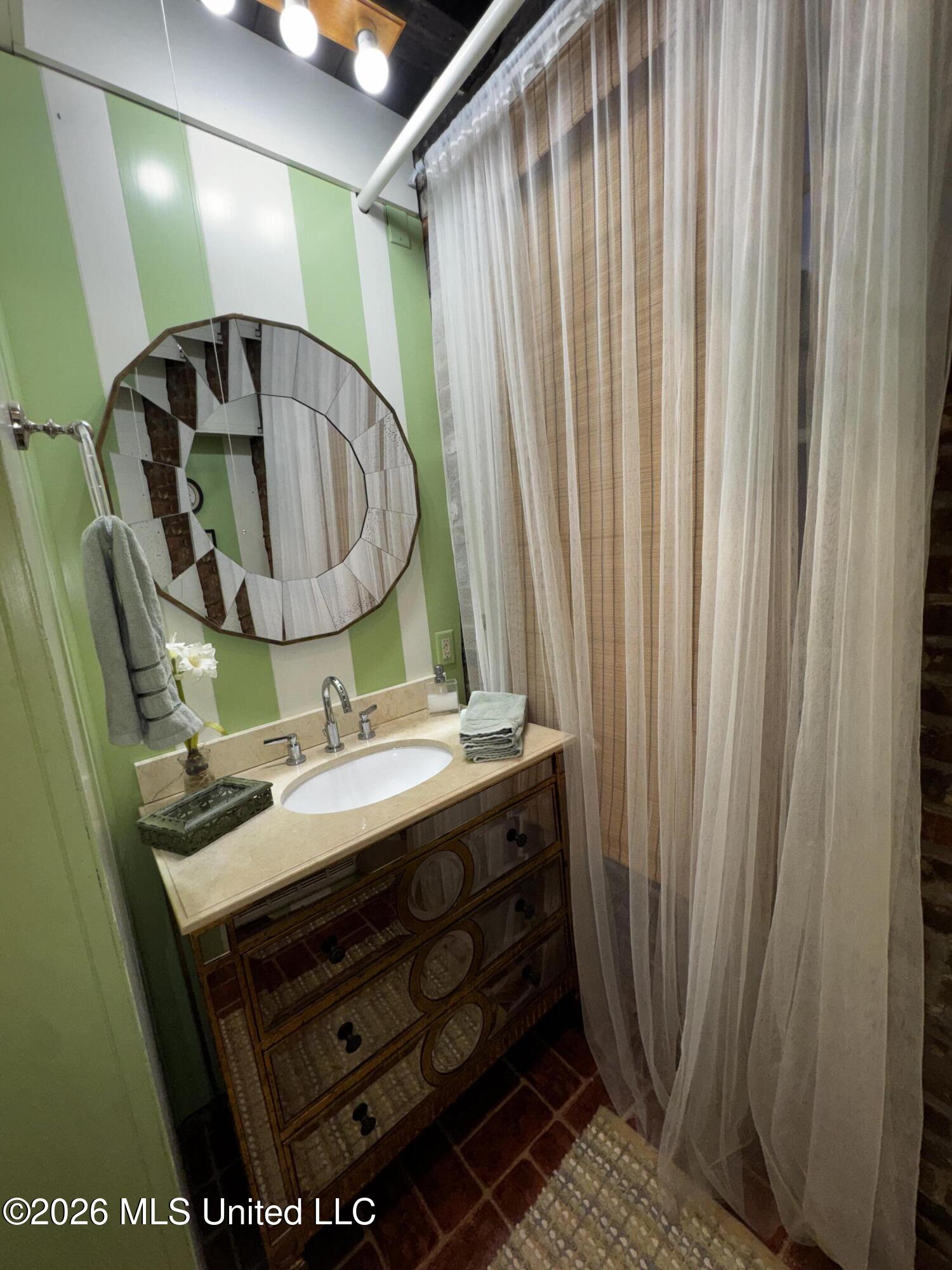 303 North Commerce Street Natchez, MS 39120 - Photo 16 of 21 IMG_7818