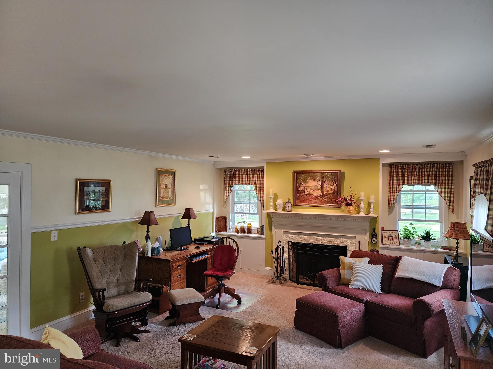 21070 Unison Road Middleburg, VA 20117 - Photo 9 of 22 Living room