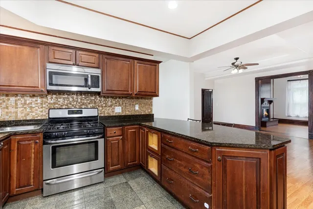 $625,000 | 232 Des Plaines Avenue, Forest Park, IL 60130