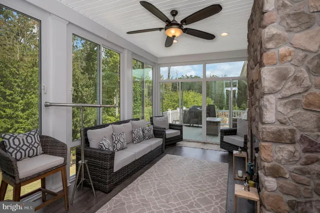 a view of utility room