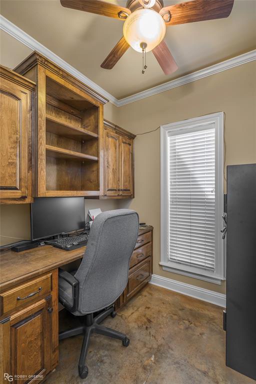 342 Butler Hill Road Benton, LA 71006 - Photo 29 of 40 Dedicated office with built ins.