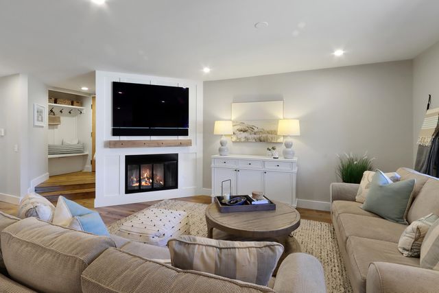 28 Driftwood Court, Unit C, Williams Bay, WI 53191