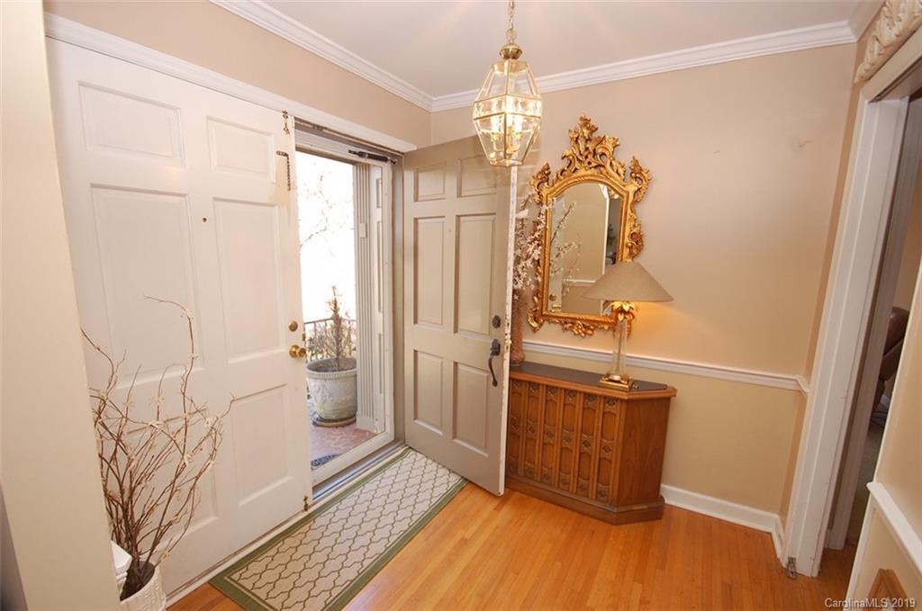 2632 Goneaway Road Charlotte, NC 28210 - Photo 3 of 27 Gallery Image 3