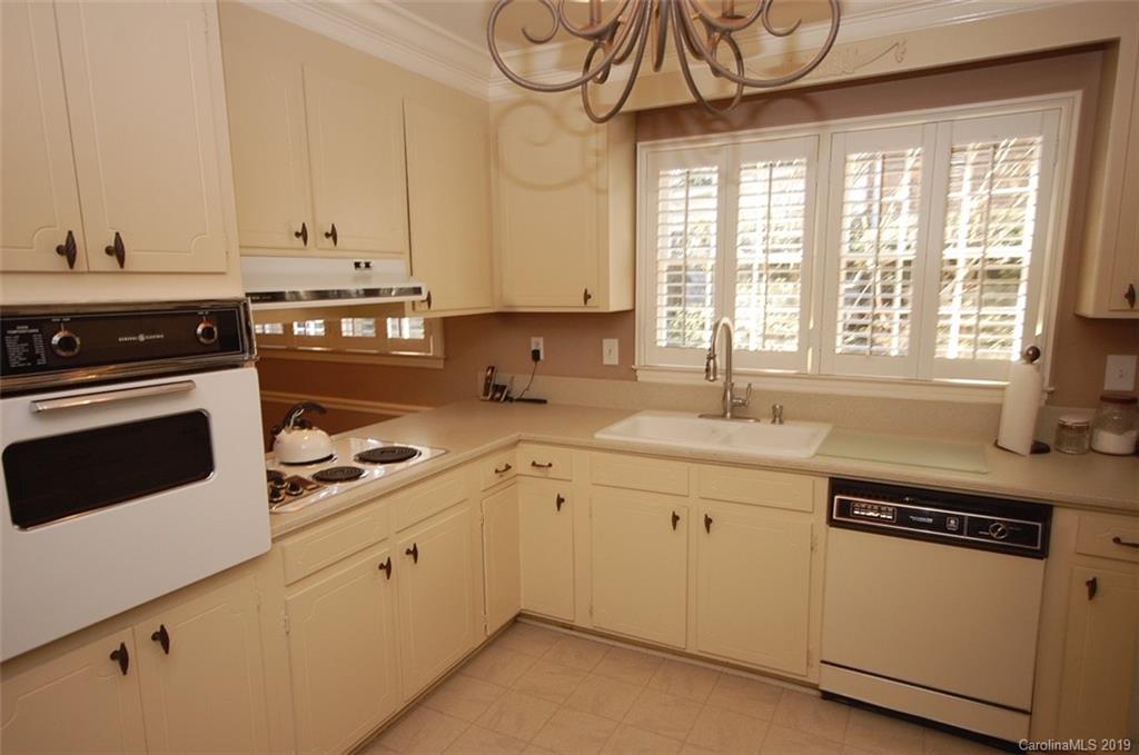 2632 Goneaway Road Charlotte, NC 28210 - Photo 8 of 27 Gallery Image 8