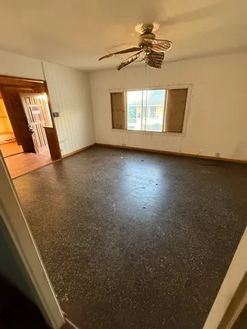 en view of a livingroom with a window