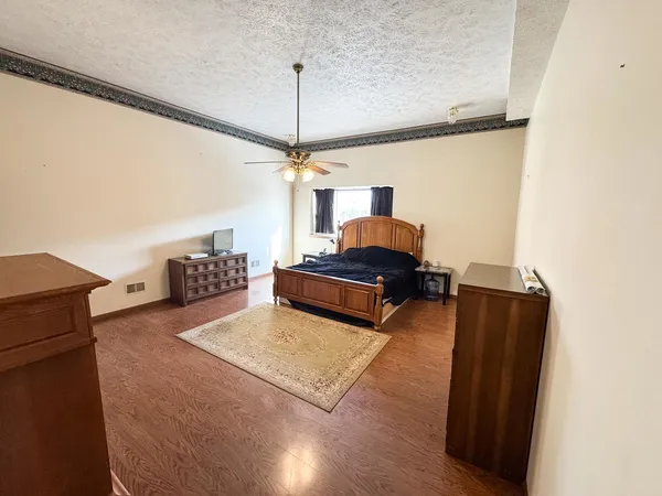 $219,900 | 203 West Madison Street, Pontiac, IL 61764