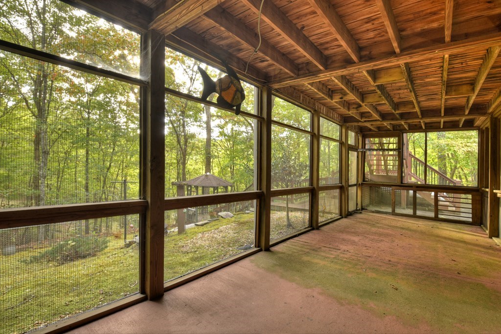 112 Songbird Avenue Blue Ridge, GA 30513 - Photo 6 of 47 Gallery Image 6
