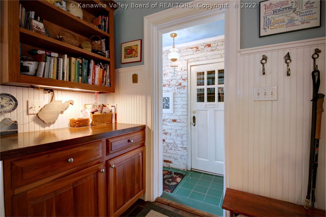 703 Crawford Road Charleston, WV 25314 - Photo 18 of 30 Gallery Image 18