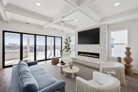 $4,650,000 | 714 Harbor Boulevard, Destin, FL 32541