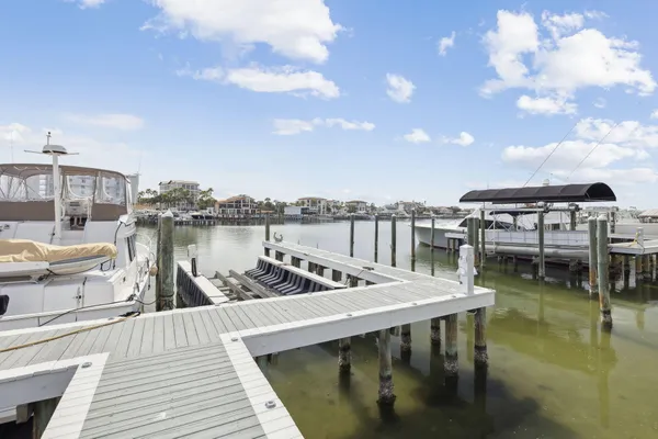 $4,650,000 | 714 Harbor Boulevard, Destin, FL 32541