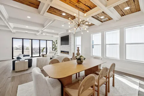 $4,650,000 | 714 Harbor Boulevard, Destin, FL 32541