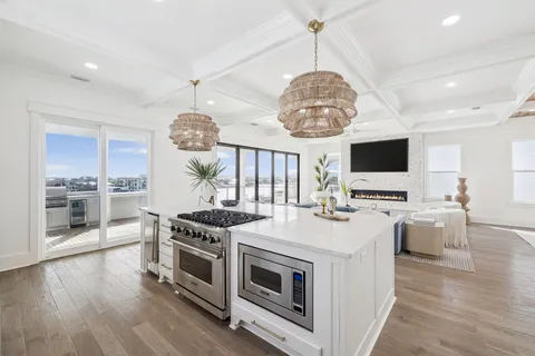 $4,650,000 | 714 Harbor Boulevard, Destin, FL 32541