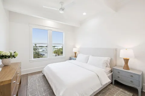 $4,650,000 | 714 Harbor Boulevard, Destin, FL 32541