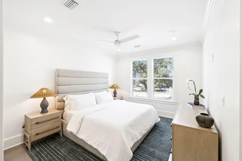 $4,650,000 | 714 Harbor Boulevard, Destin, FL 32541