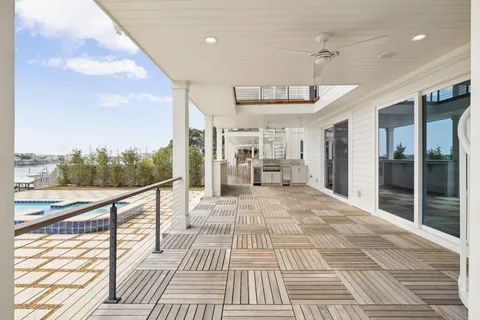 $4,650,000 | 714 Harbor Boulevard, Destin, FL 32541