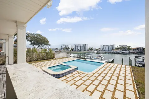 $4,650,000 | 714 Harbor Boulevard, Destin, FL 32541