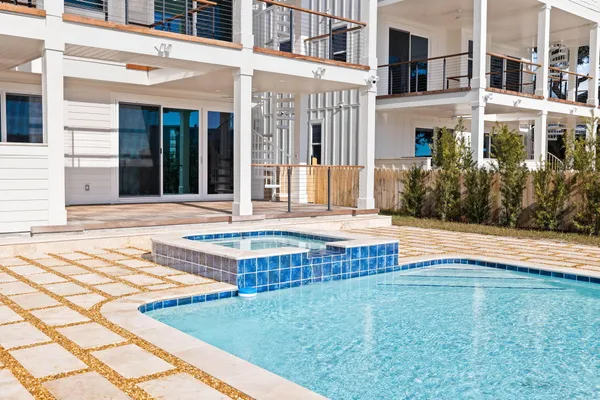 $4,650,000 | 714 Harbor Boulevard, Destin, FL 32541