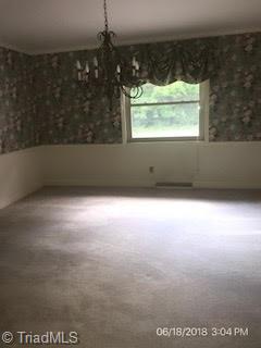 1421 Heathcliff Road High Point, NC 27262 - Photo 6 of 11 Gallery Image 6