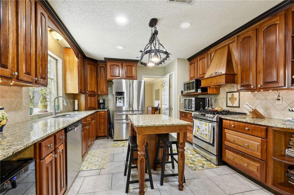 208 Riviera Drive Slidell, LA 70460 - Photo 7 of 29 Gallery Image 7