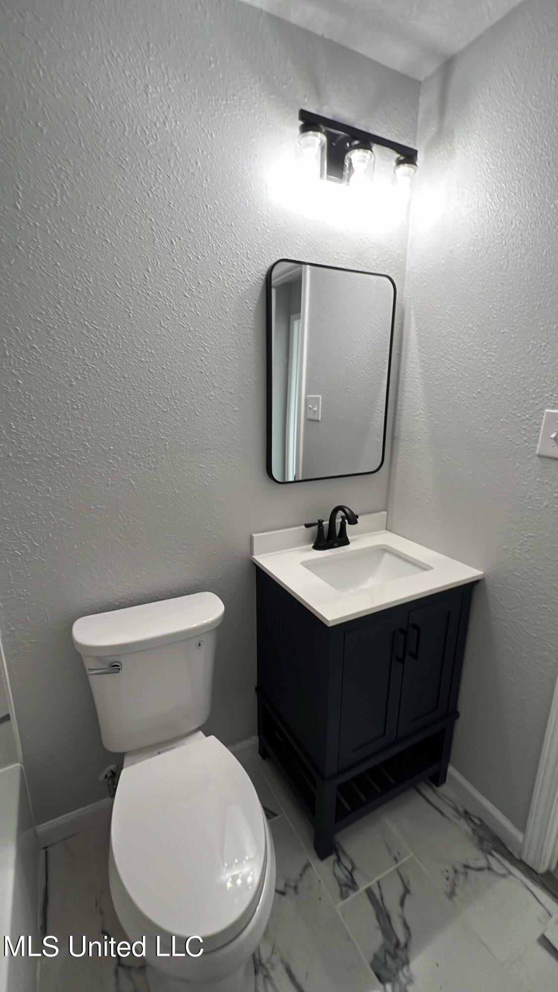 5713 Clinton Street Moss Point, MS 39563 - Photo 6 of 10 B38CF096-7581-485A-95B6-DE97FCF6937F