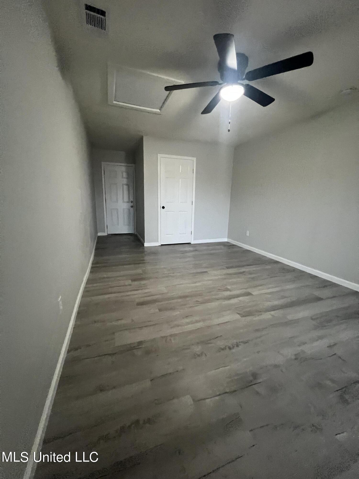 5713 Clinton Street Moss Point, MS 39563 - Photo 10 of 10 IMG_6088