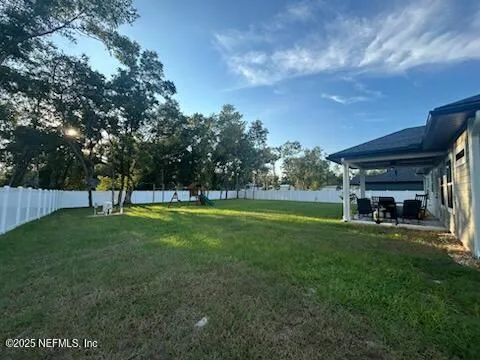 $2,400 | 4930 Southeast 10th Place, Keystone Heights, FL 32656