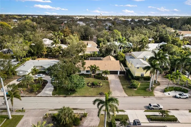 $2,490,000 | 3727 Tangier Terrace, Sarasota, FL 34239
