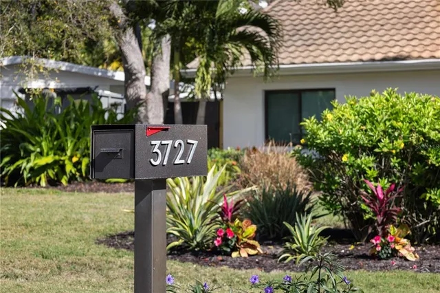 $2,490,000 | 3727 Tangier Terrace, Sarasota, FL 34239